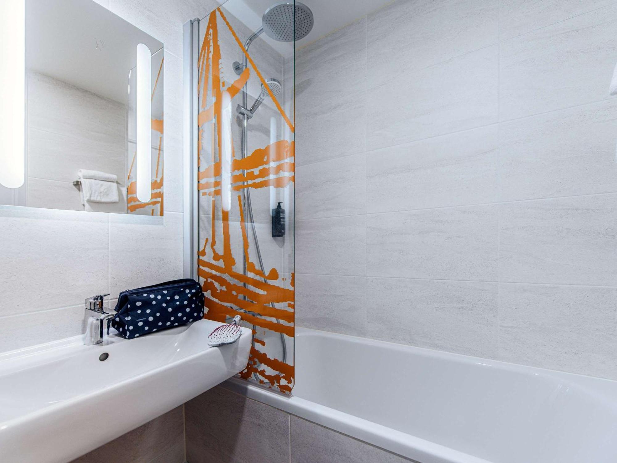 Ibis Styles Ancenis Centre Hotel Екстериор снимка
